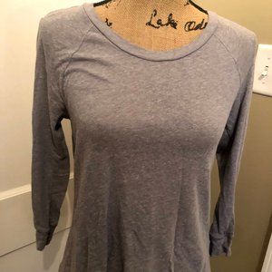 Gap Comfy gray quarter sleeve shirt
